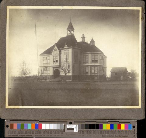 Geary School, one of three Eugene public schools, built 1890 and named for a UO regent, located at 4th and Madison, c. 1901 [b001] [019] [020] show page link
