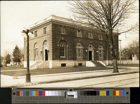 No. 9. Post Office, Eugene, Oregon., c. 1910 [b001] [028] show page link