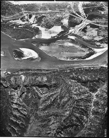 Bonneville Dam: 1939 Aerial Photographs: OCSW 10500 C show page link