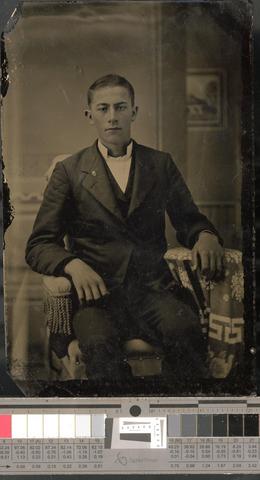 Tintype of young man., 1860s-1890s [b001] [139] show page link